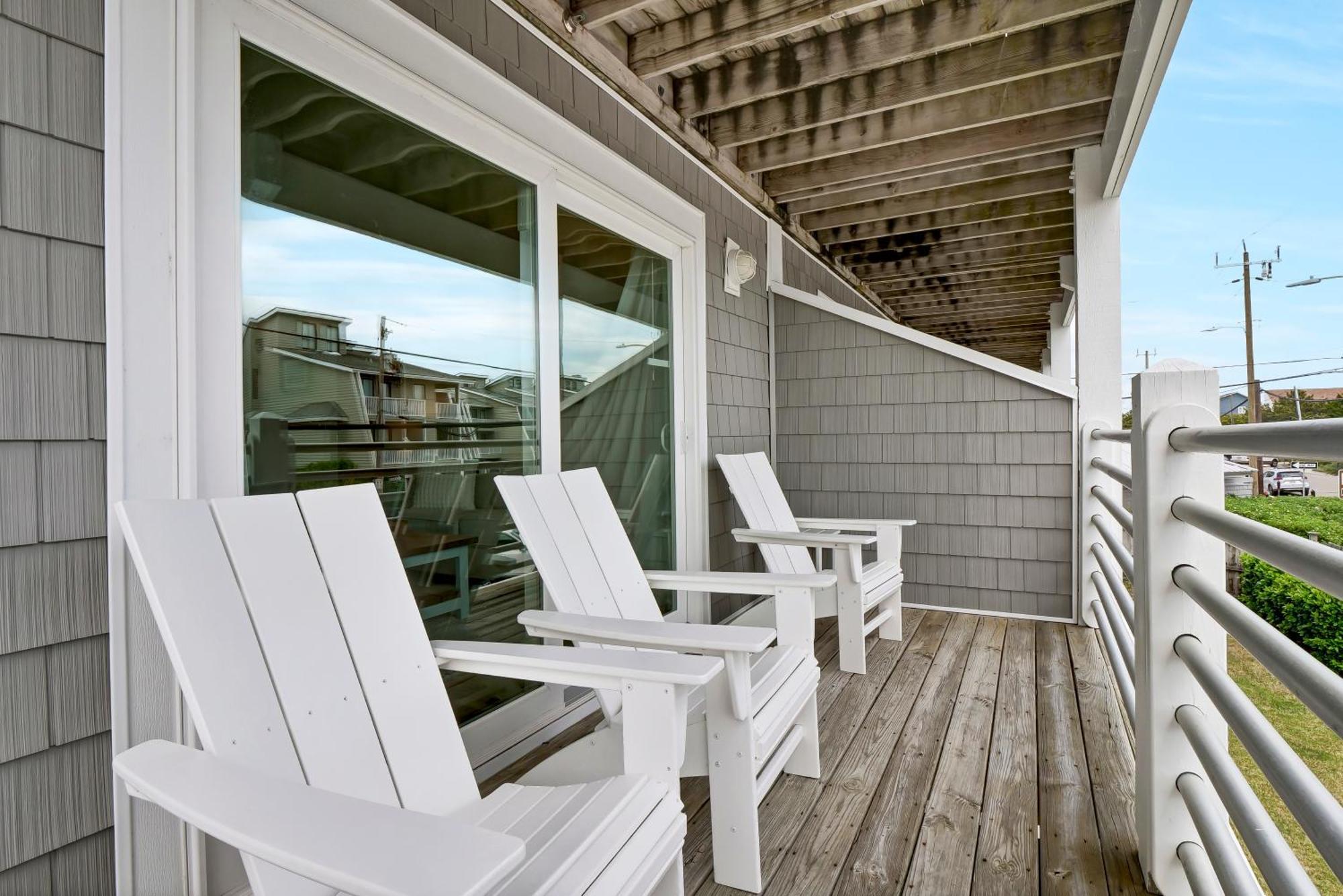 Sandpeddler Inn And Suites Райтсвил Бийч Екстериор снимка